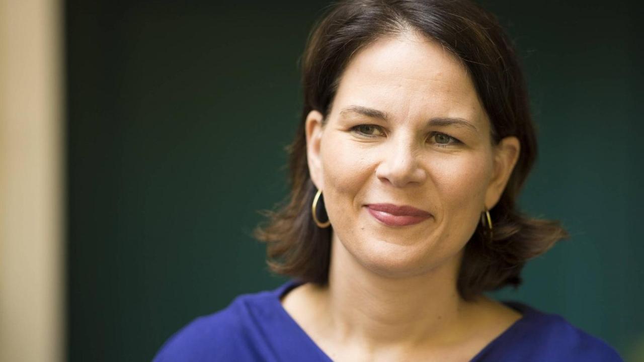Portrait von Annalena Baerbock, Bundesvorsitzende von Bündnis 90/Die Grünen. Portrait von Annalena Baerbock, Bundesvorsitzende von Bündnis 90/Die Grünen.