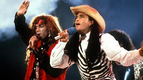 Das Pop-Duo Milli Vanilli bei einem Auftritt am 17.11.1989 in der Musiksendung "Peter's Popshow" 
