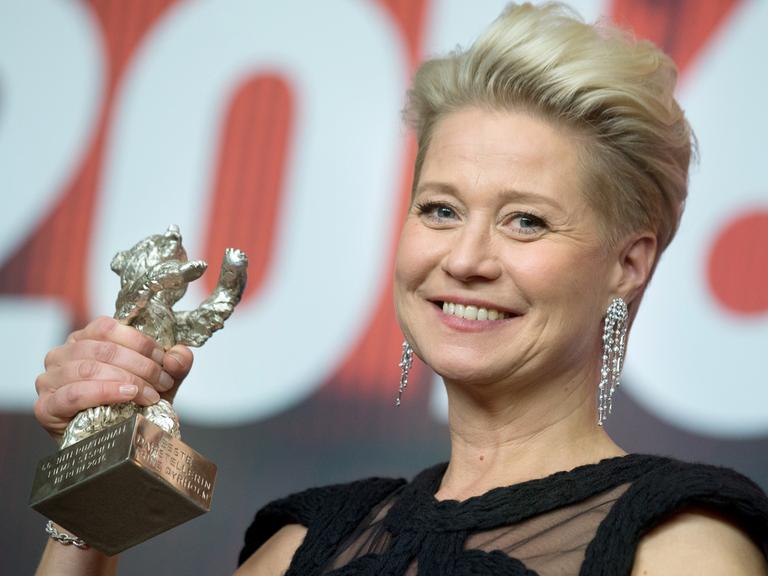 66. Internationale Filmfestspiele Berlin, 20.02.2016, Verleihung der Bären, Preisträger Silberner Bär für die Beste Darstellerin: Trine Dyrholm (Schauspielerin "Kolektivet").