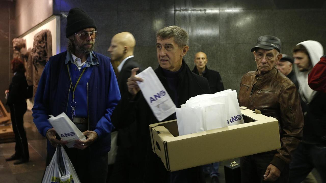 Andrej Babiš im Wahlkampf (2013) Andrej Babiš im Wahlkampf (2013)