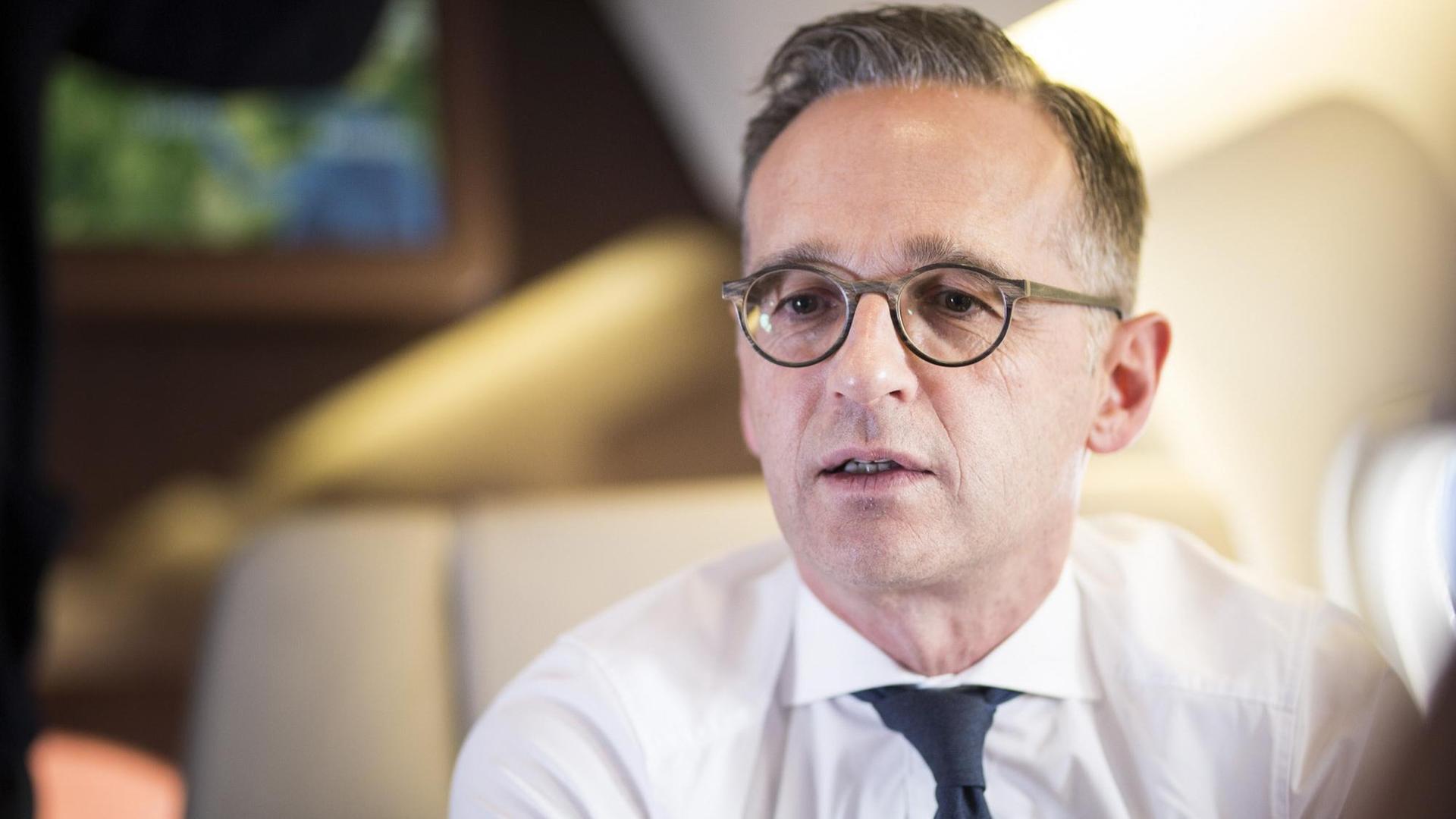 Heiko Maas, Bundesaussenminister, aufgenommen im Hintergrundgespräch mit Journalisten auf dem Weg nach Kairo, 28.10.2019. Heiko Maas, Bundesaussenminister, aufgenommen im Hintergrundgespräch mit Journalisten auf dem Weg nach Kairo, 28.10.2019.