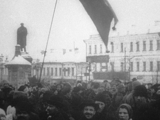 Die Februarrevolution 1917 beendete die Zarenherrschaft in Russland.