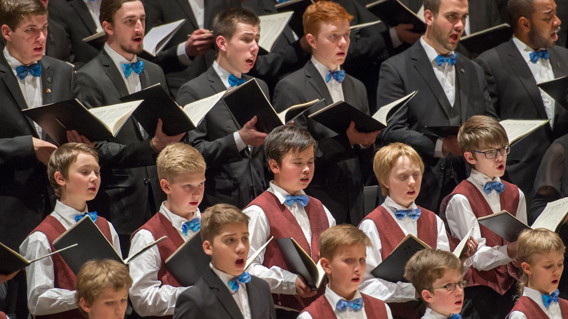 Der Chor Capella vocalis aus Reutlingen. Der Chor Capella vocalis aus Reutlingen.