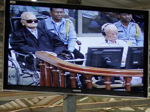 Lebenslange Haft für ehemalige Rote-Khmer-Anführer. Urteilsverkündung.