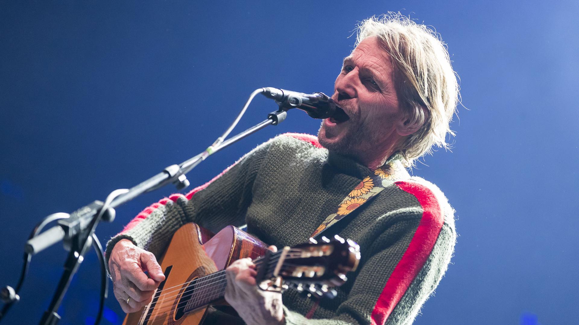 Hans Söllner bei einem Konzert in der Wiener Stadthalle: Einfach die Schnauze voll Hans Söllner bei einem Konzert in der Wiener Stadthalle: Einfach die Schnauze voll