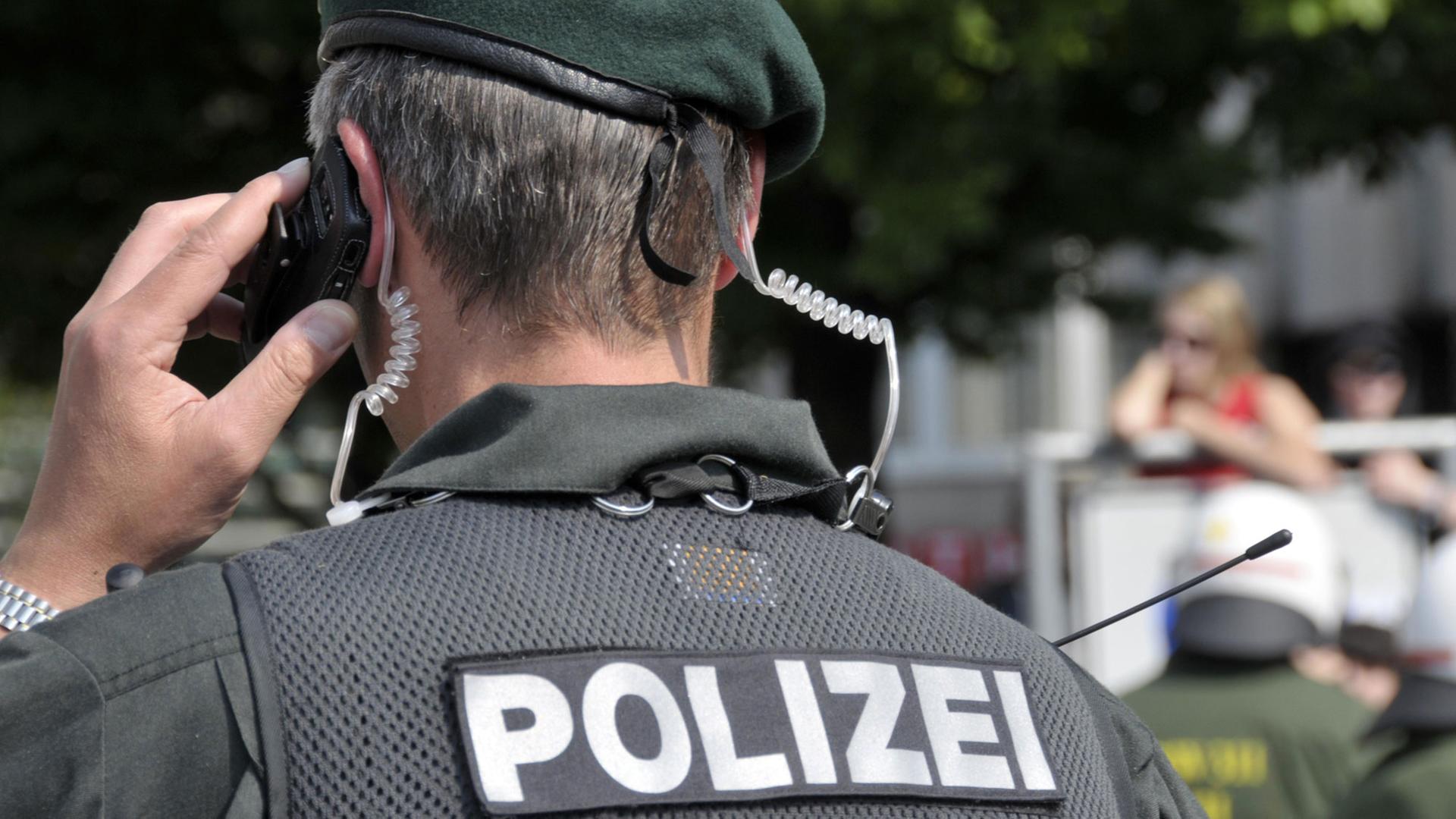Die Liste der Vorwürfe gegen Polizisten ist lang, Strafanzeigen führen selten zu einem Verfahren Die Liste der Vorwürfe gegen Polizisten ist lang, Strafanzeigen führen selten zu einem Verfahren