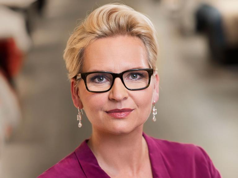 Porträtfoto der 47-jährigen neuen Karstadt-Chefin Eva-Lotta Sjöstedt