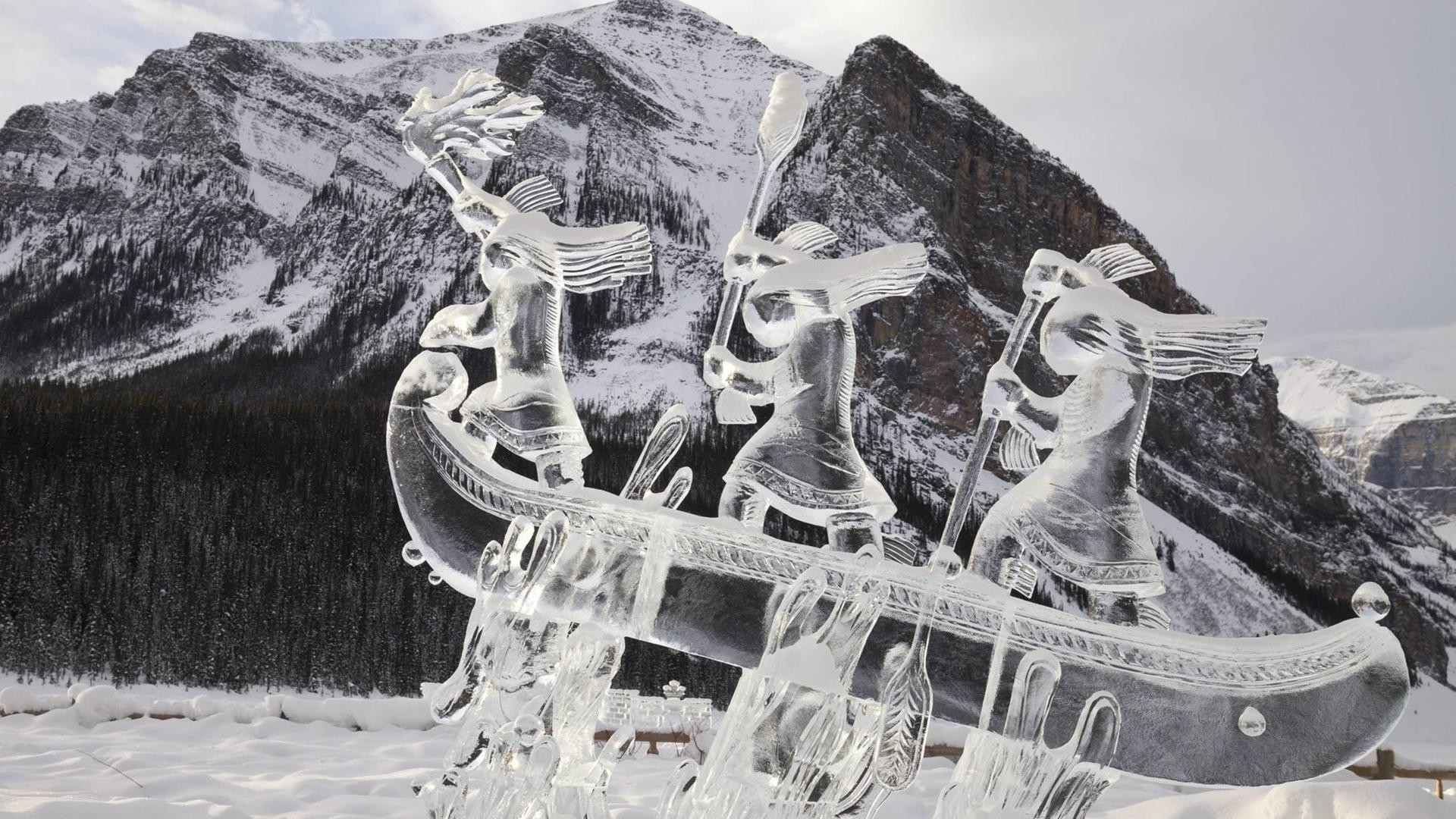 Eine Eisskulptur in Kanada Eine Eisskulptur in Kanada