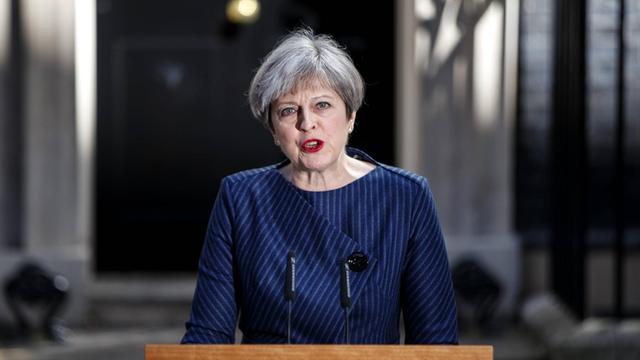 Die britische Premierministerin Theresa May hat bei einer überraschenden Ansprache Neuwahlen angekündigt.