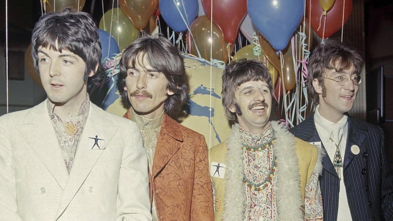 The Beatles im Jahr 1967: Paul McCartney, George Harrison, Ringo Starr, John Lennon (v.l.n.r.) The Beatles im Jahr 1967: Paul McCartney, George Harrison, Ringo Starr, John Lennon (v.l.n.r.)