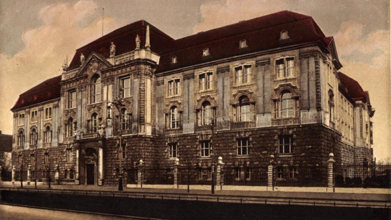 Berlin Charlottenburg, Ansicht des Oberverwaltungs Gericht !AUFNAHMEDATUM GESCHÄTZT! Berlin Charlottenburg, Ansicht des Oberverwaltungs Gericht !AUFNAHMEDATUM GESCHÄTZT!