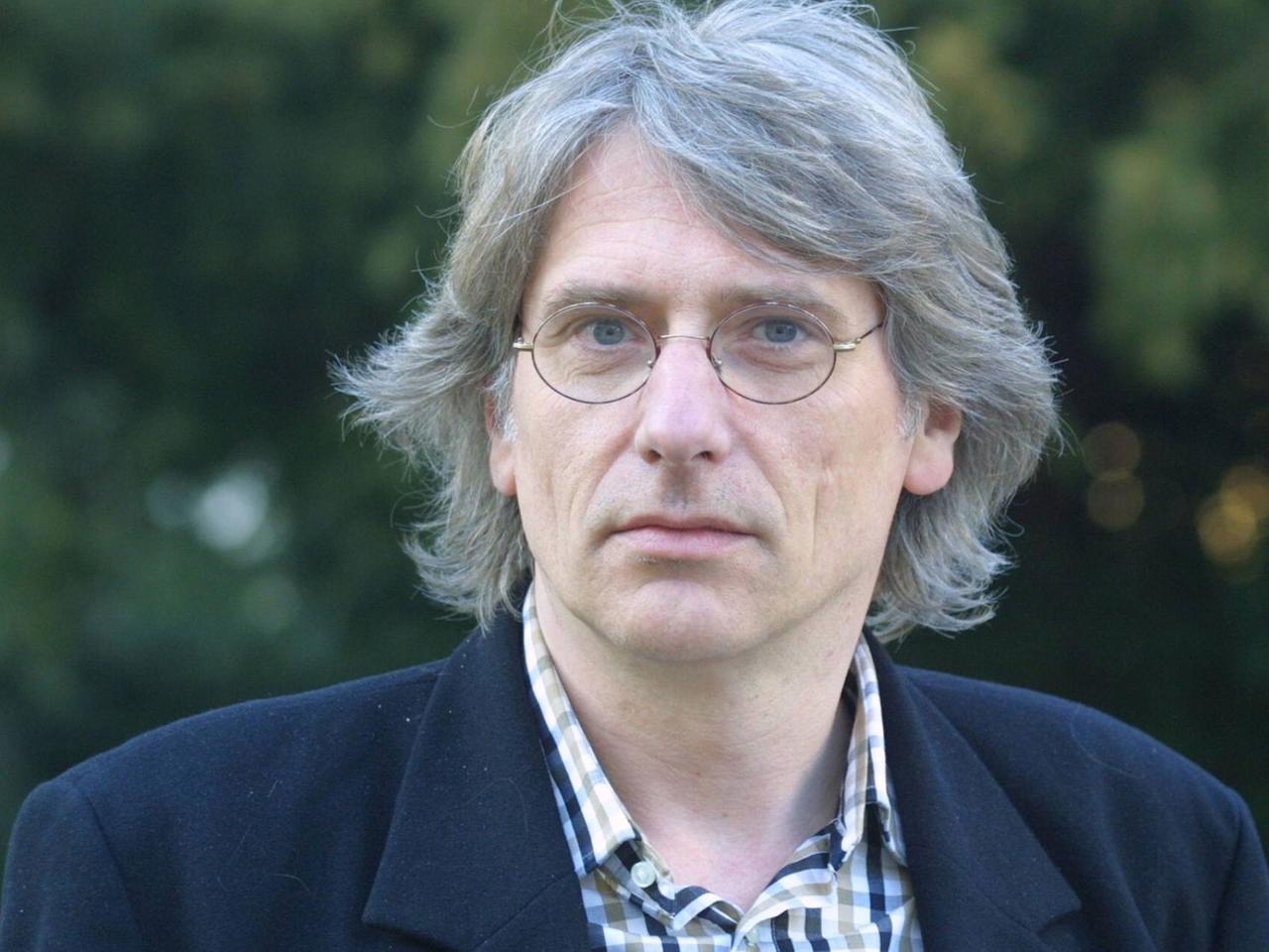 Der Autor Hans Thill im Jahr 2003 Der Autor Hans Thill im Jahr 2003