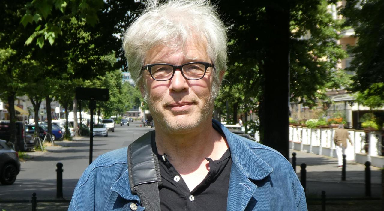 Theaterregisseur Wolfgang Hagemann im Porträt Theaterregisseur Wolfgang Hagemann im Porträt