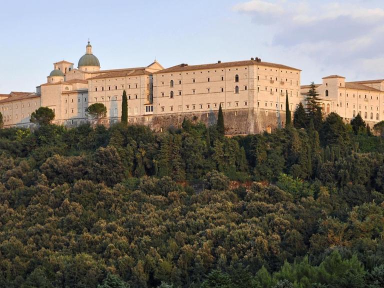Portraitaufnahme Benediktinerabtei Montecassino in Italien