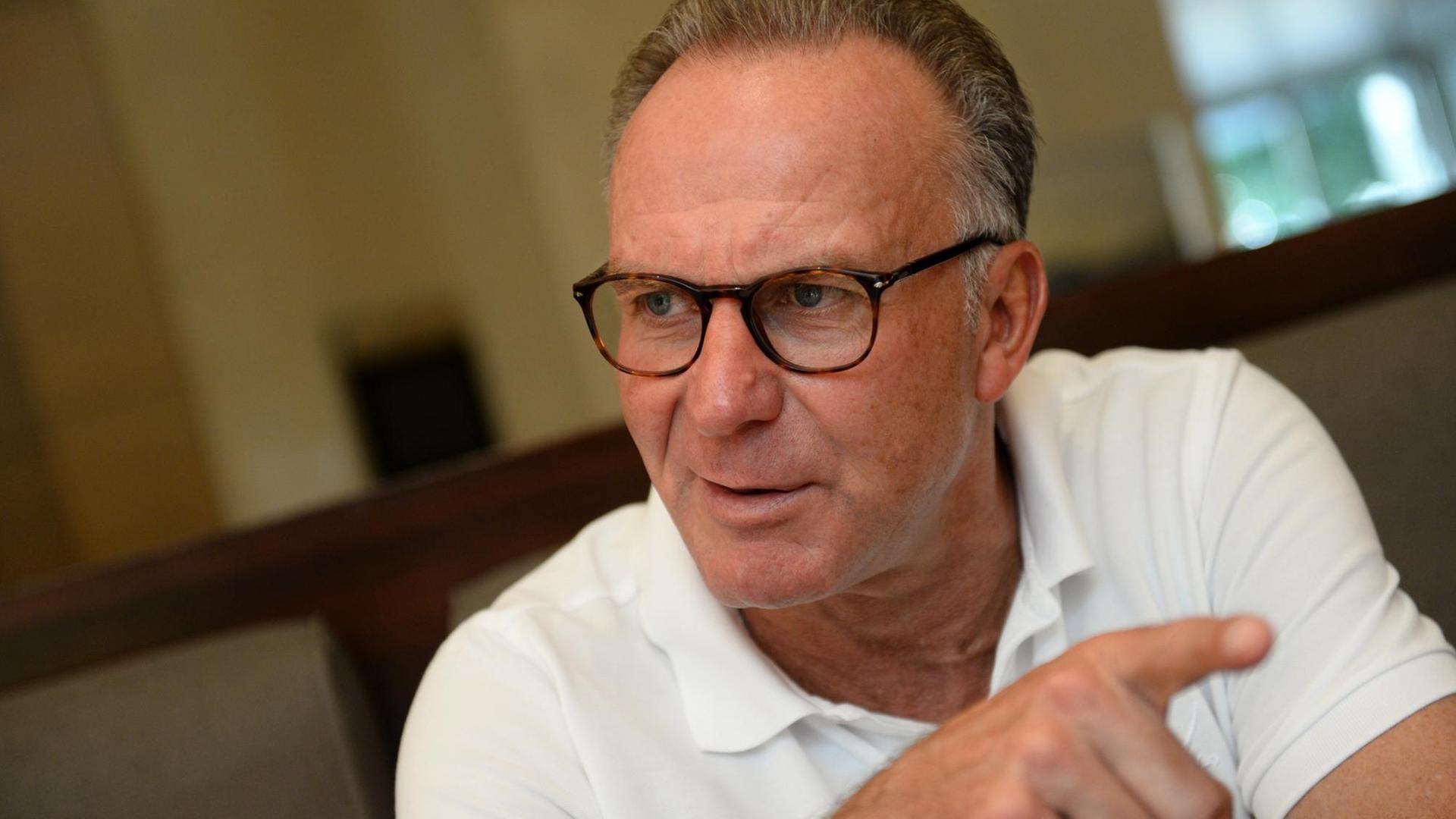 Der Vorstandsvorsitzende des FC Bayern München, Karl-Heinz Rummenigge, hier im September 2015. Der Vorstandsvorsitzende des FC Bayern München, Karl-Heinz Rummenigge, hier im September 2015.