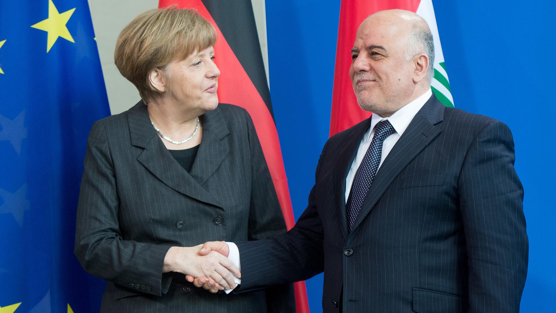 Bundeskanzlerin Angela Merkel (CDU) und der irakische Ministerpräsident Haider al-Abadi bei einem Treffen in Berlin am 06.02.2015 Bundeskanzlerin Angela Merkel (CDU) und der irakische Ministerpräsident Haider al-Abadi bei einem Treffen in Berlin am 06.02.2015