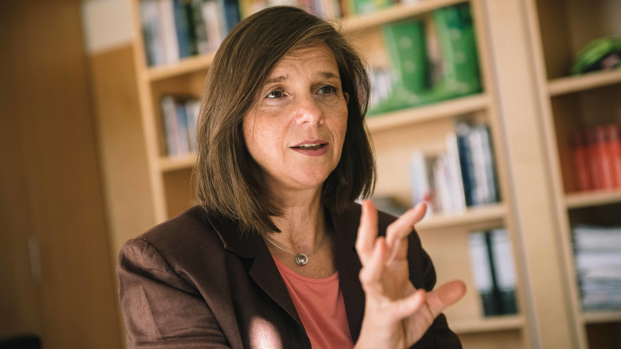Die Bilanz von Angela Merkel als "Klimakanzlerin" sei gravierend schlecht, sagt Katrin Göring-Eckardt. Die Bilanz von Angela Merkel als "Klimakanzlerin" sei gravierend schlecht, sagt Katrin Göring-Eckardt.