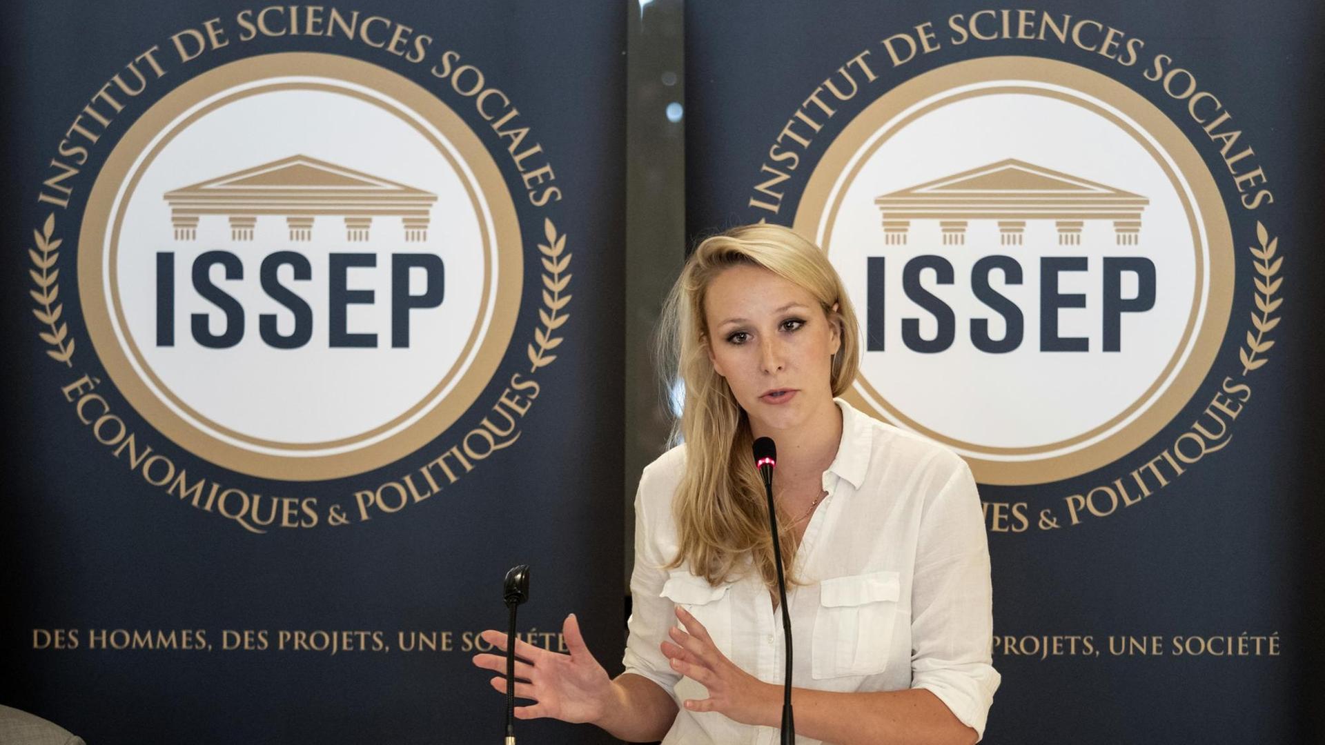Marion Marechal bei der Eröffnung des Institute of Social Sciences, Economics and Politics (ISSEP). Marion Marechal bei der Eröffnung des Institute of Social Sciences, Economics and Politics (ISSEP).