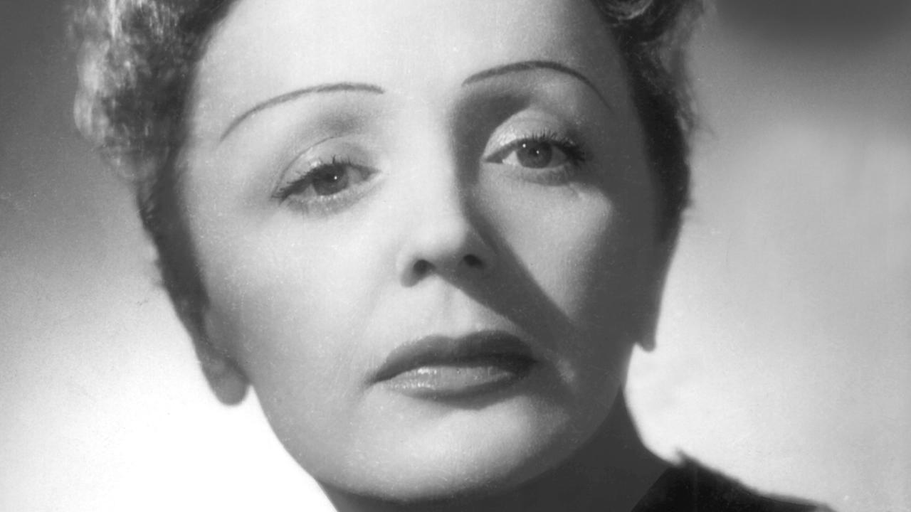 Undatierte Aufnahme der französischen Chansonsängerin Edith Piaf (1915-1963) Undatierte Aufnahme der französischen Chansonsängerin Edith Piaf (1915-1963)