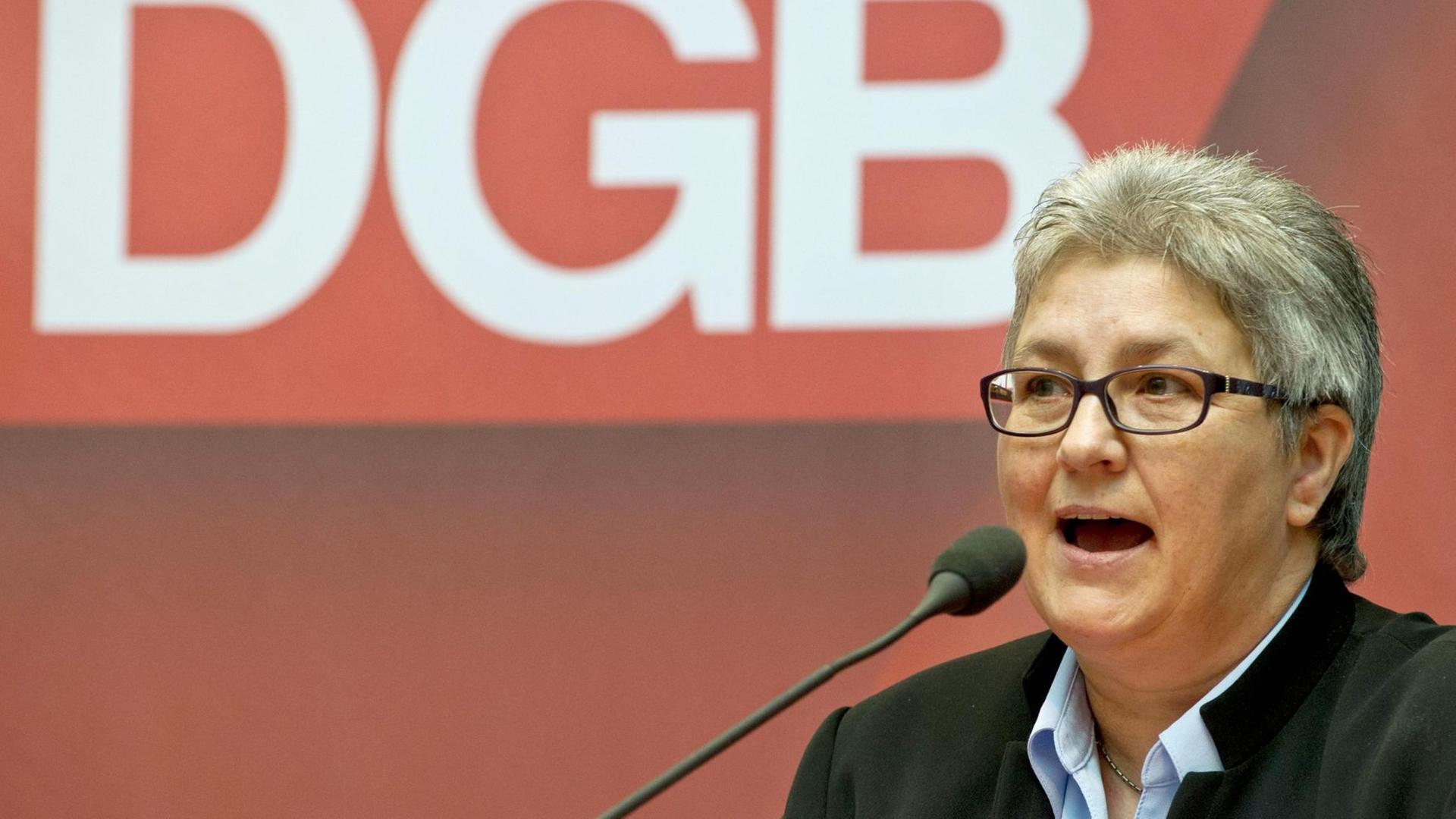 Elke Hannack, stellvertretende Vorsitzende des DGB Elke Hannack, stellvertretende Vorsitzende des DGB