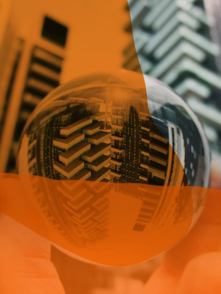 Das Logo von "Studio 9" in der Dlf Audiothek zeigt eine kleine Kugel in einer menschlichen Hand. Darin spiegeln sich die grauen Hochhäuser des Hintergrunds. Im Vordergrund sind halbtransparente Pinselstriche in orange zu sehen.