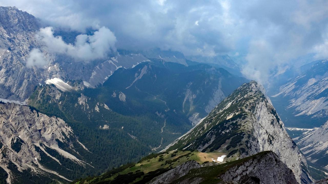 Blick auf die Sunntigerspitze Blick auf die Sunntigerspitze