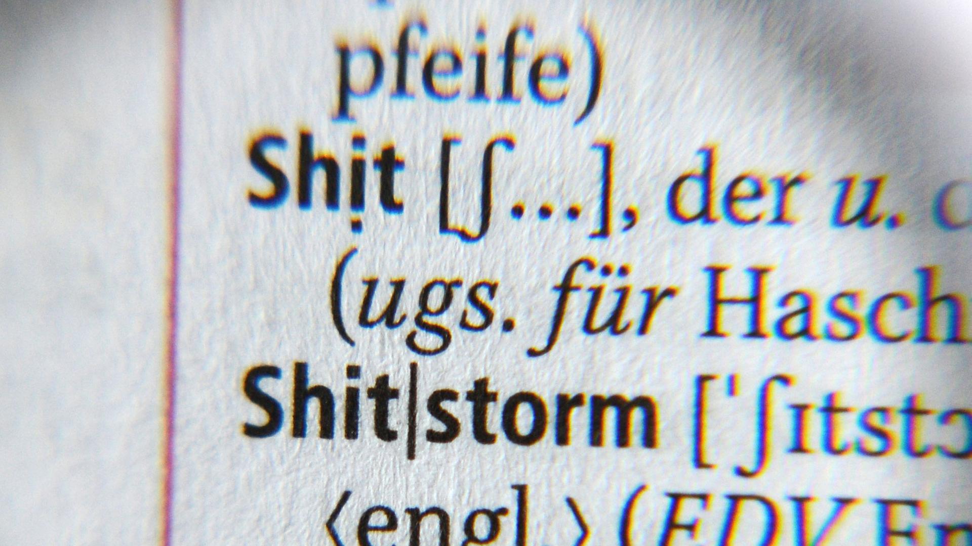 Der Begriff "Shitstorm" in einer Großansicht im Duden. Der Begriff "Shitstorm" in einer Großansicht im Duden.
