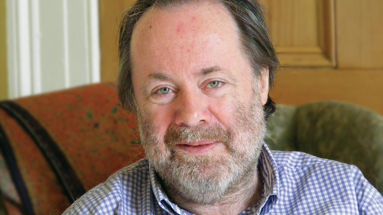 Porträt von Matthew Sweeney. Porträt von Matthew Sweeney.