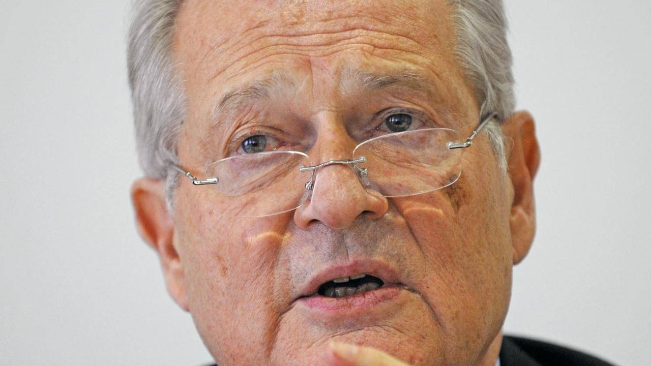 Professor Jörg Rüdiger Siewert, der ärztliche Direktor der Freiburger Uniklinik Professor Jörg Rüdiger Siewert, der ärztliche Direktor der Freiburger Uniklinik