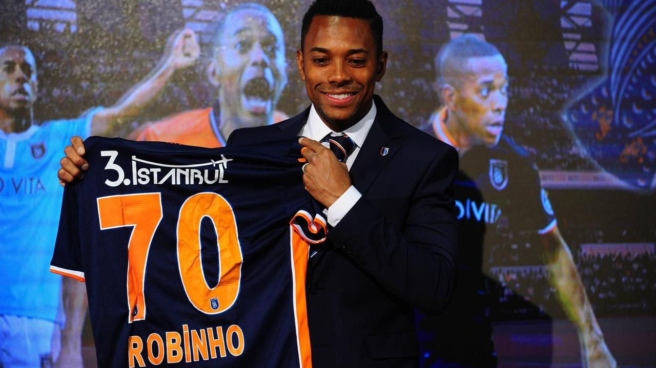 Istanbul Basaksehir verpflichtet den Brasilianer Robinho Istanbul Basaksehir verpflichtet den Brasilianer Robinho