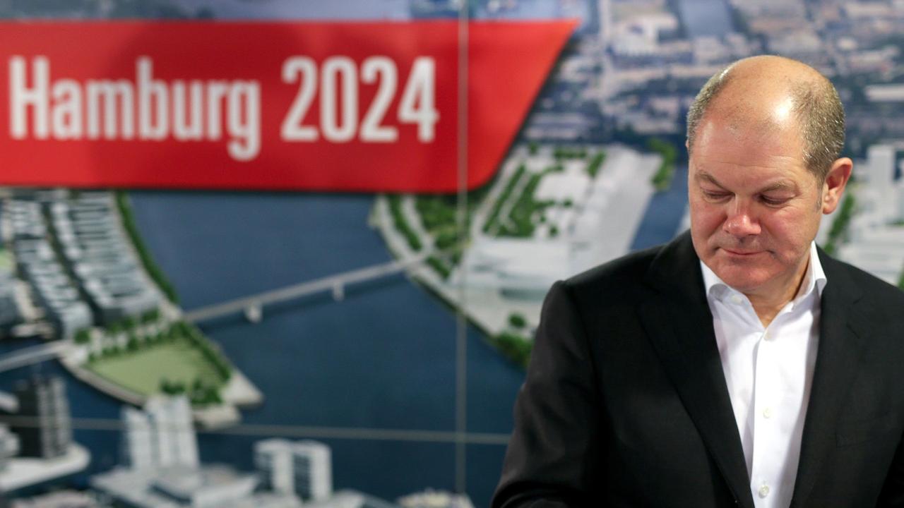 Hamburgs Bürgermeister Olaf Scholz (SPD) am 29.11.2015 nach dem Ergebnis des Referendums über die Ablehnung der Olympia-Bewerbung für 2024.