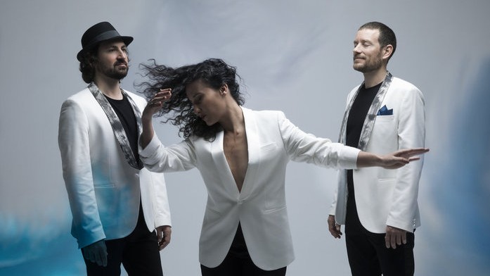 Die drei Musiker sind im Portrait zu sehen Die drei Musiker sind im Portrait zu sehen