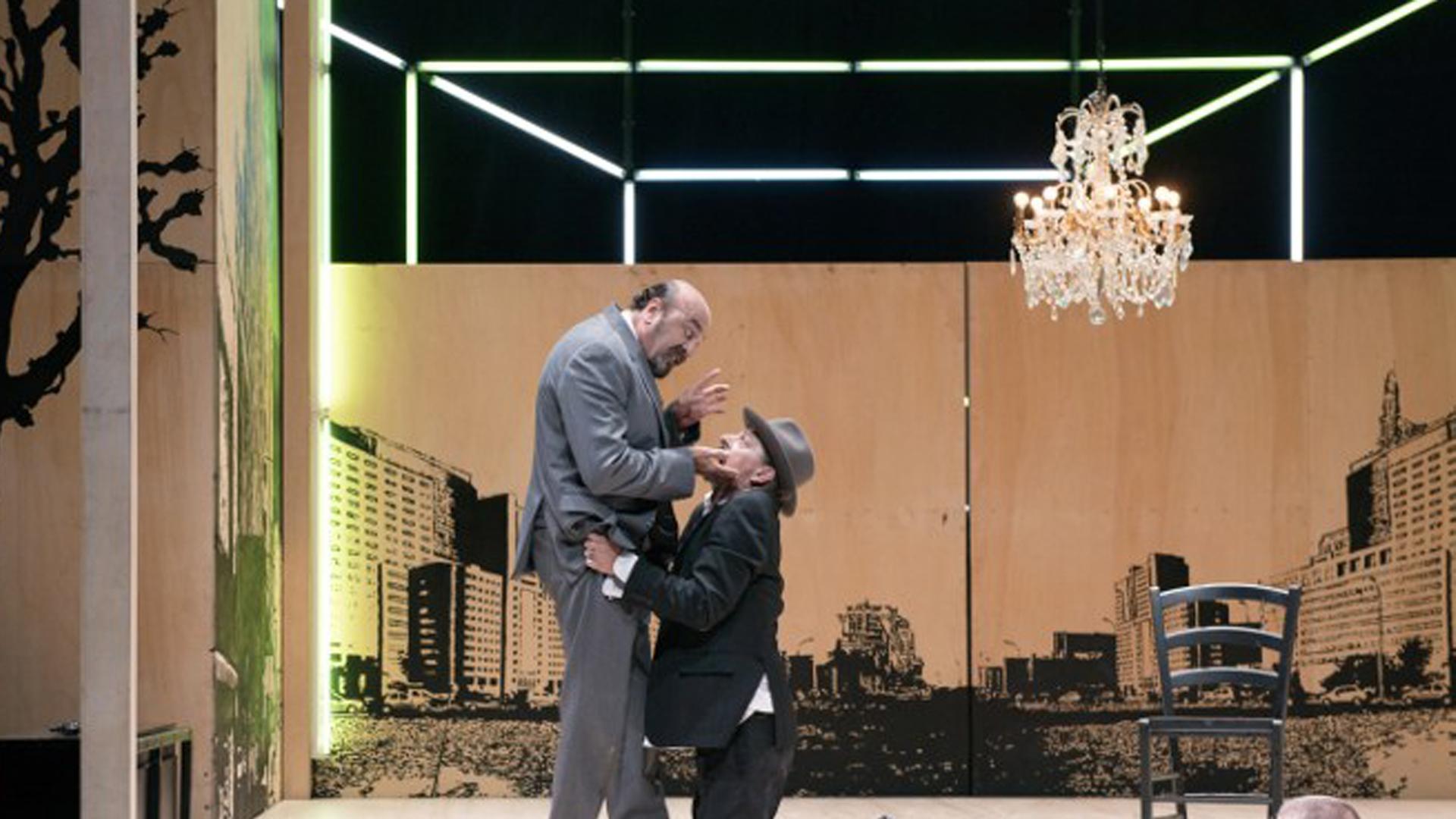 Eine Szene aus Olivier Pys Stück "Orlando ou l'impatience" auf dem Festival d'Avignon Eine Szene aus Olivier Pys Stück "Orlando ou l'impatience" auf dem Festival d'Avignon