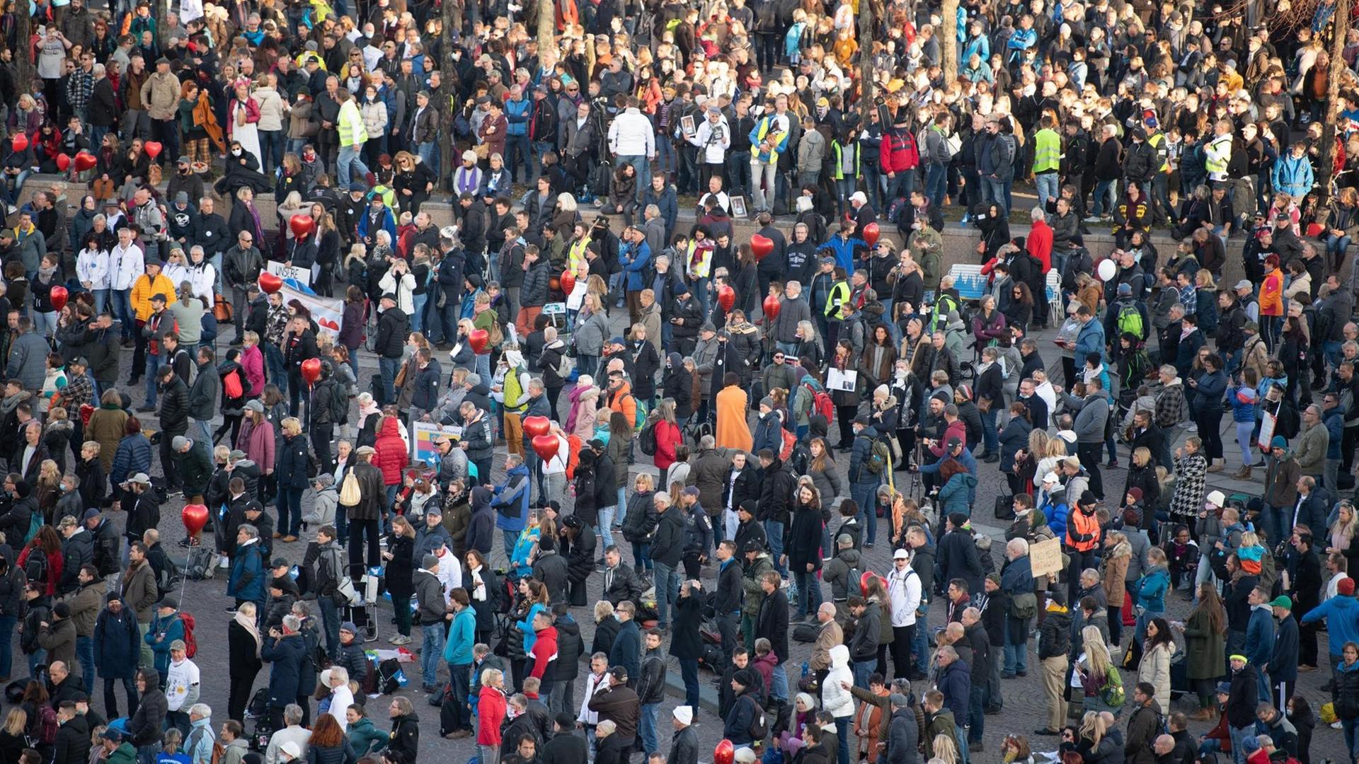 "Querdenken"-Demonstration in Leipzig. "Querdenken"-Demonstration in Leipzig.