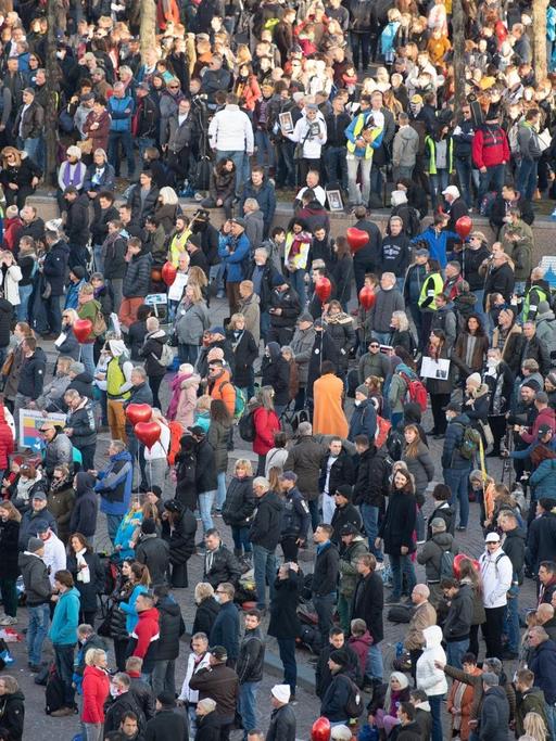 "Querdenken"-Demonstration in Leipzig.