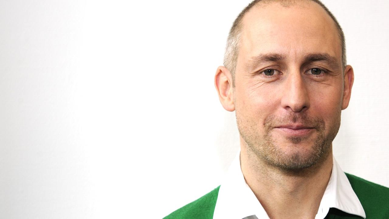 Porträt des ehemaligen Fußballspielers Marcus Urban. Porträt des ehemaligen Fußballspielers Marcus Urban.