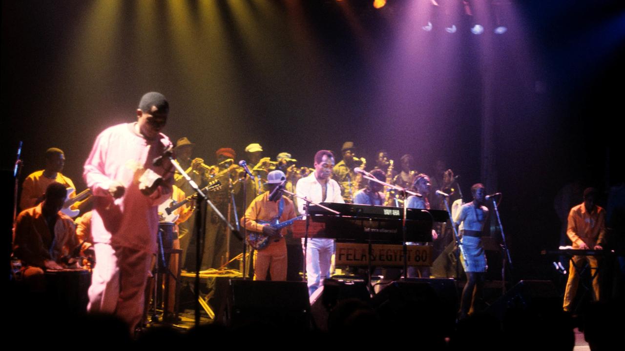 Fela Kuti und Band Mitte der 1980er-Jahre. Fela Kuti und Band Mitte der 1980er-Jahre.