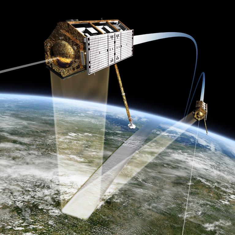 Die Radarsatelliten TanDEM-X und TerraSAR-X funken ihre Daten auch zur Bodenstation Inuvik (Animation) Die Radarsatelliten TanDEM-X und TerraSAR-X funken ihre Daten auch zur Bodenstation Inuvik (Animation)
