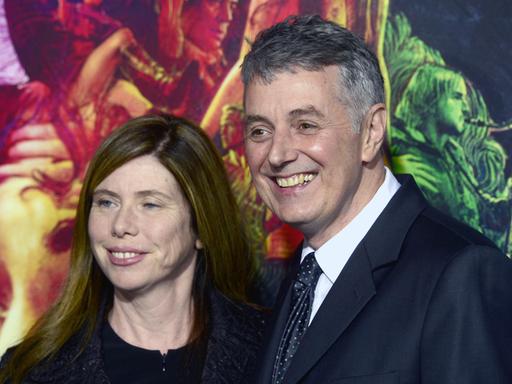 Der US-Regisseur Paul Thomas Anderson mit der Produzentin JoAnne Sellar bei der Premiere von "Inherent Vice - Natürliche Mängel" im Dezember 2014 in Hollywood.
