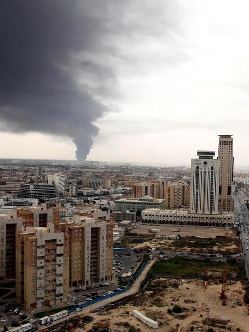 Rauch über Tripolis