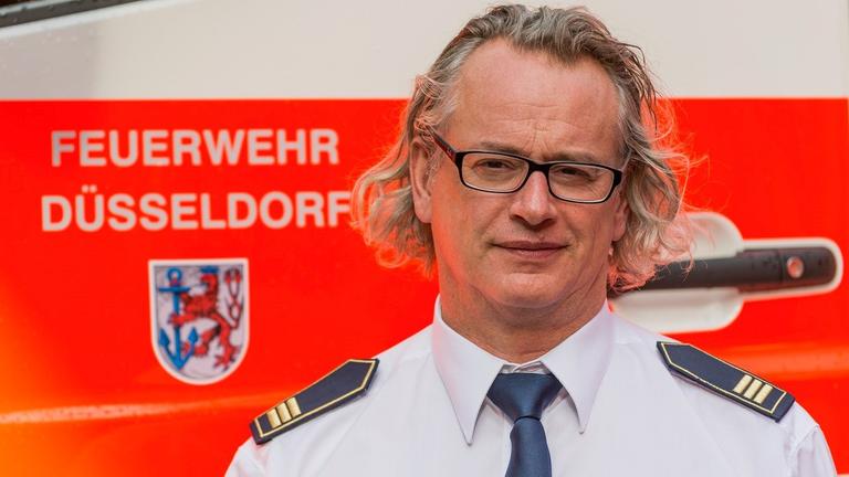 Ulrich Cimolino ist Branddirektor bei der Düsseldorfer Feuerwehr Ulrich Cimolino ist Branddirektor bei der Düsseldorfer Feuerwehr