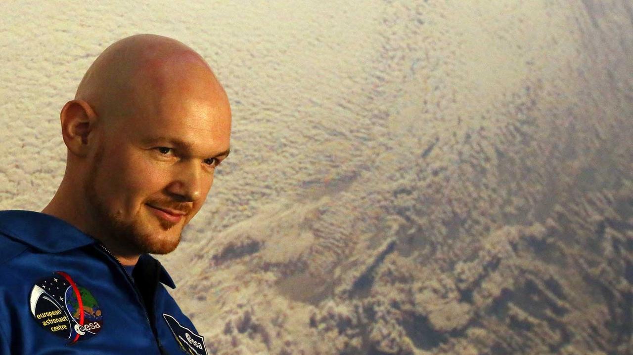 Der Astronaut Alexander Gerst berichtet am 19.11.2014 in Köln von seiner wissenschaftlichen Arbeit auf der Internationalen Raumstation ISS. Der Astronaut Alexander Gerst berichtet am 19.11.2014 in Köln von seiner wissenschaftlichen Arbeit auf der Internationalen Raumstation ISS.