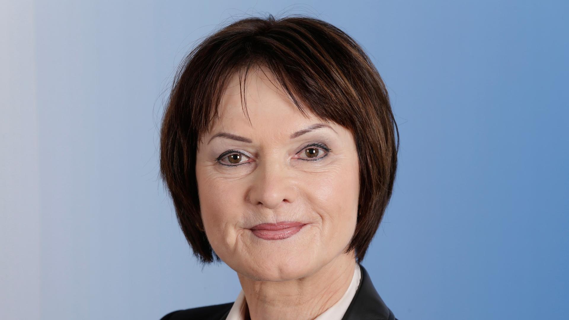 Die deutsche Turnerin, Ärztin und Wissenschaftlerin Professor Dr. Karin Büttner-Janz Die deutsche Turnerin, Ärztin und Wissenschaftlerin Professor Dr. Karin Büttner-Janz