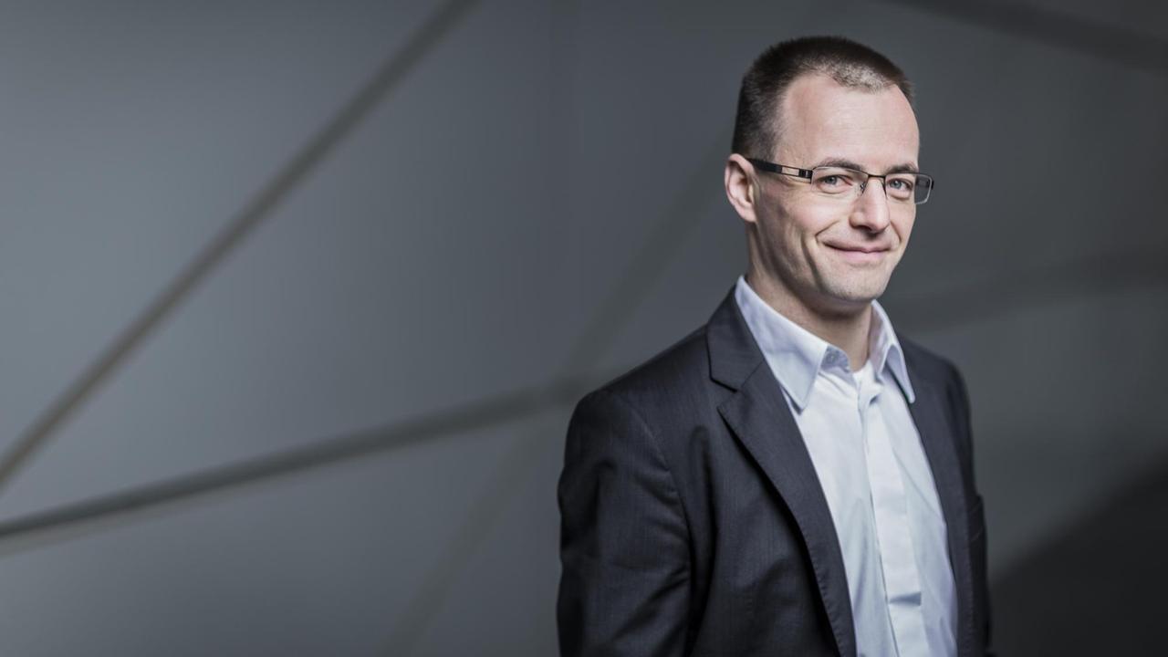 Porträt von David Erler. Porträt von David Erler.