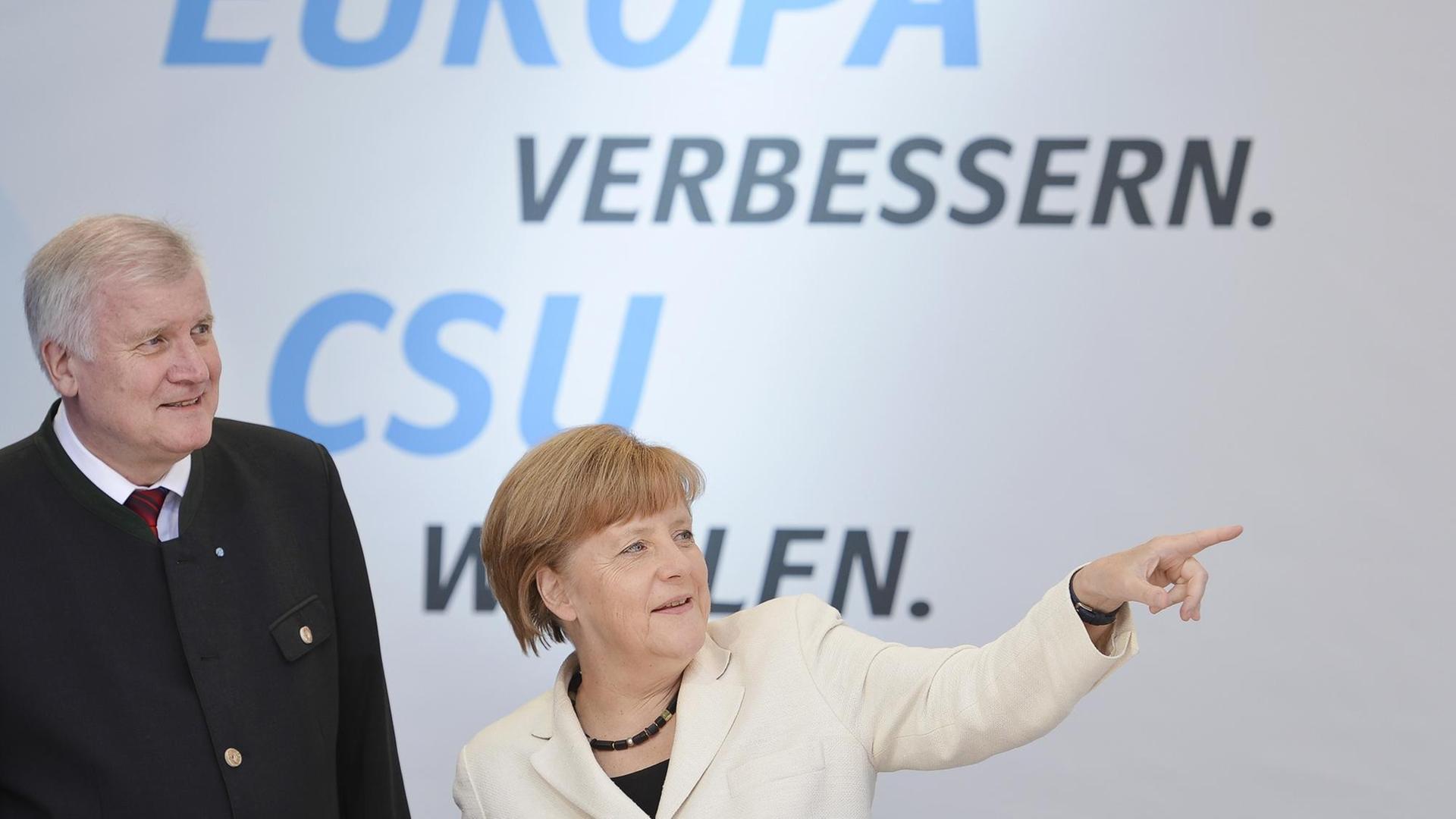 Bundeskanzlerin Angela Merkel (CDU) und Bayerns Ministerpräsident Horst Seehofer (CSU).