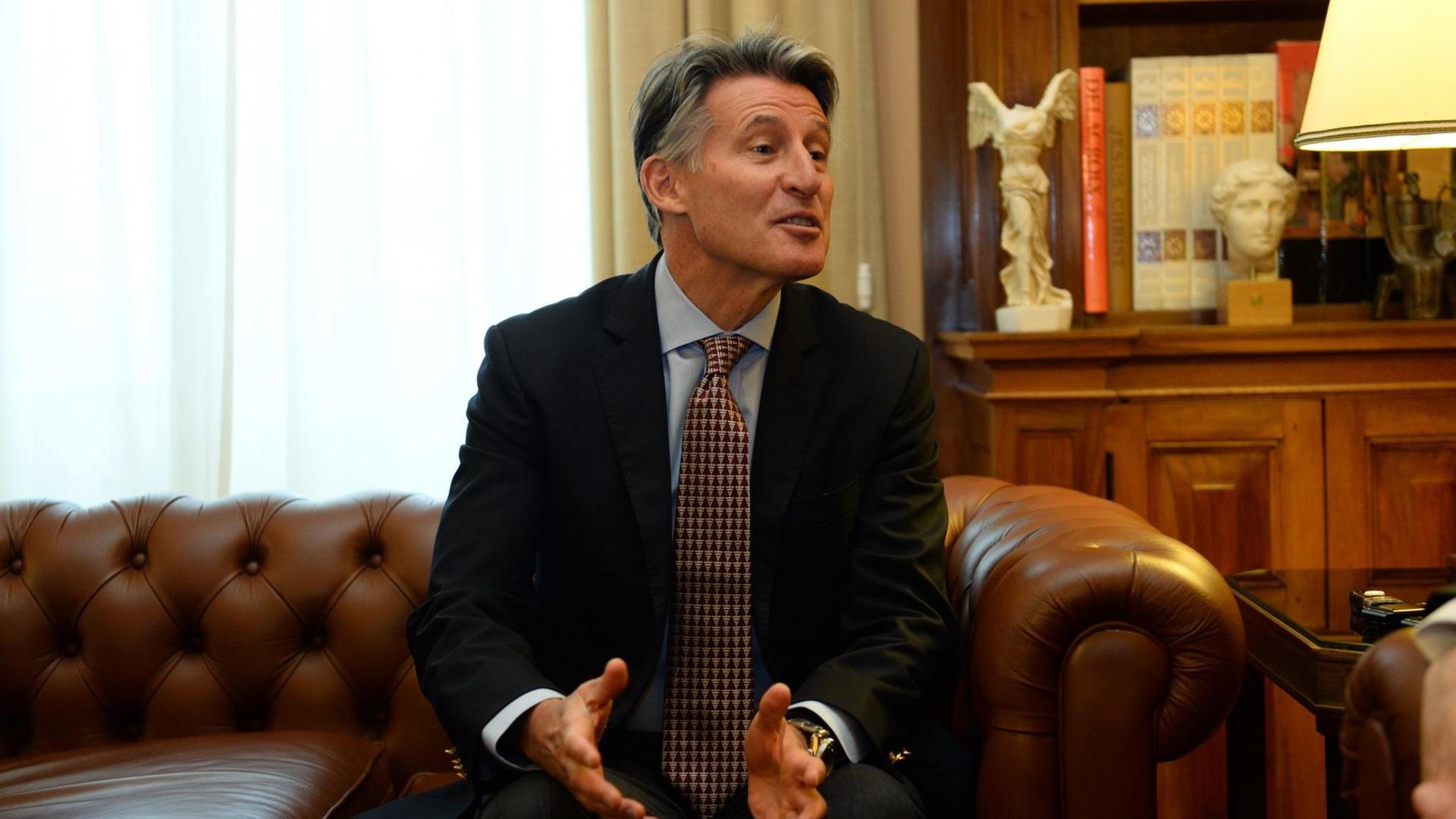 Sebastian Coe bei einem Treffen in Griechenland Sebastian Coe bei einem Treffen in Griechenland