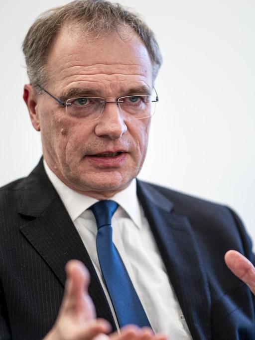 Stefan Raue im März während eines Interviews im Funkhaus in Berlin.