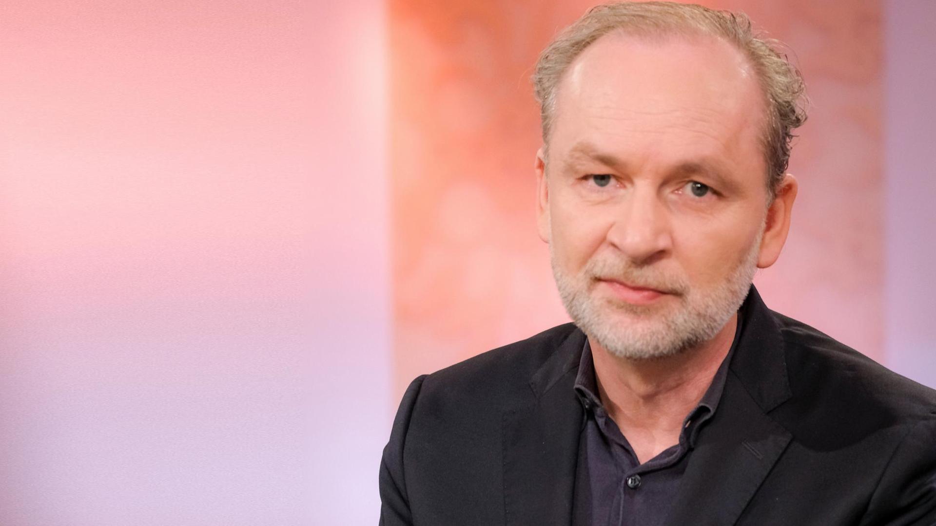 Ferdinand von Schirach ist im März 2019 beim ORF zu Gast. Ferdinand von Schirach ist im März 2019 beim ORF zu Gast.