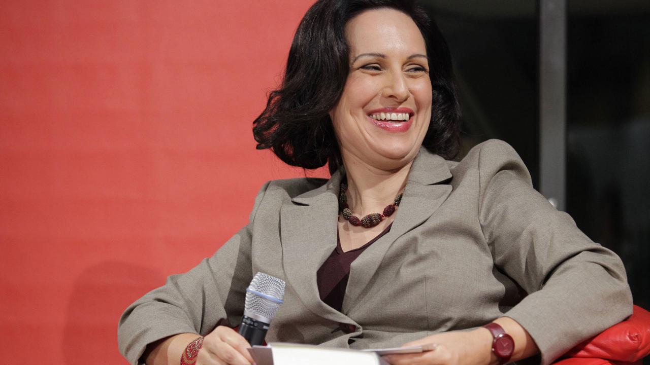 Die Journalistin und Moderatorin Minou Amir-Sehhi Die Journalistin und Moderatorin Minou Amir-Sehhi
