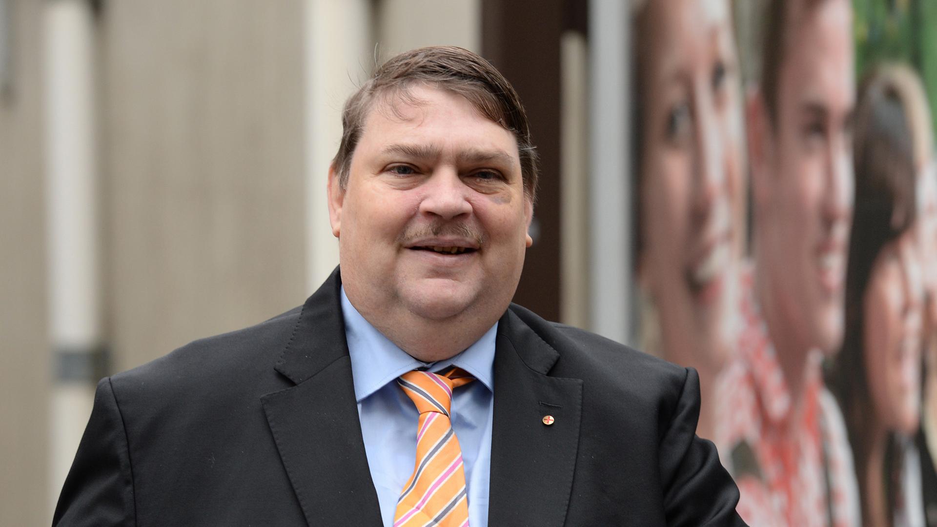 Bernd Posselt (CSU), Sprecher der Sudetendeutschen Volksgruppe, aufgenommen am 15.09.2014 vor Beginn der CSU-Vorstandssitzung in Muenchen Bernd Posselt (CSU), Sprecher der Sudetendeutschen Volksgruppe, aufgenommen am 15.09.2014 vor Beginn der CSU-Vorstandssitzung in Muenchen